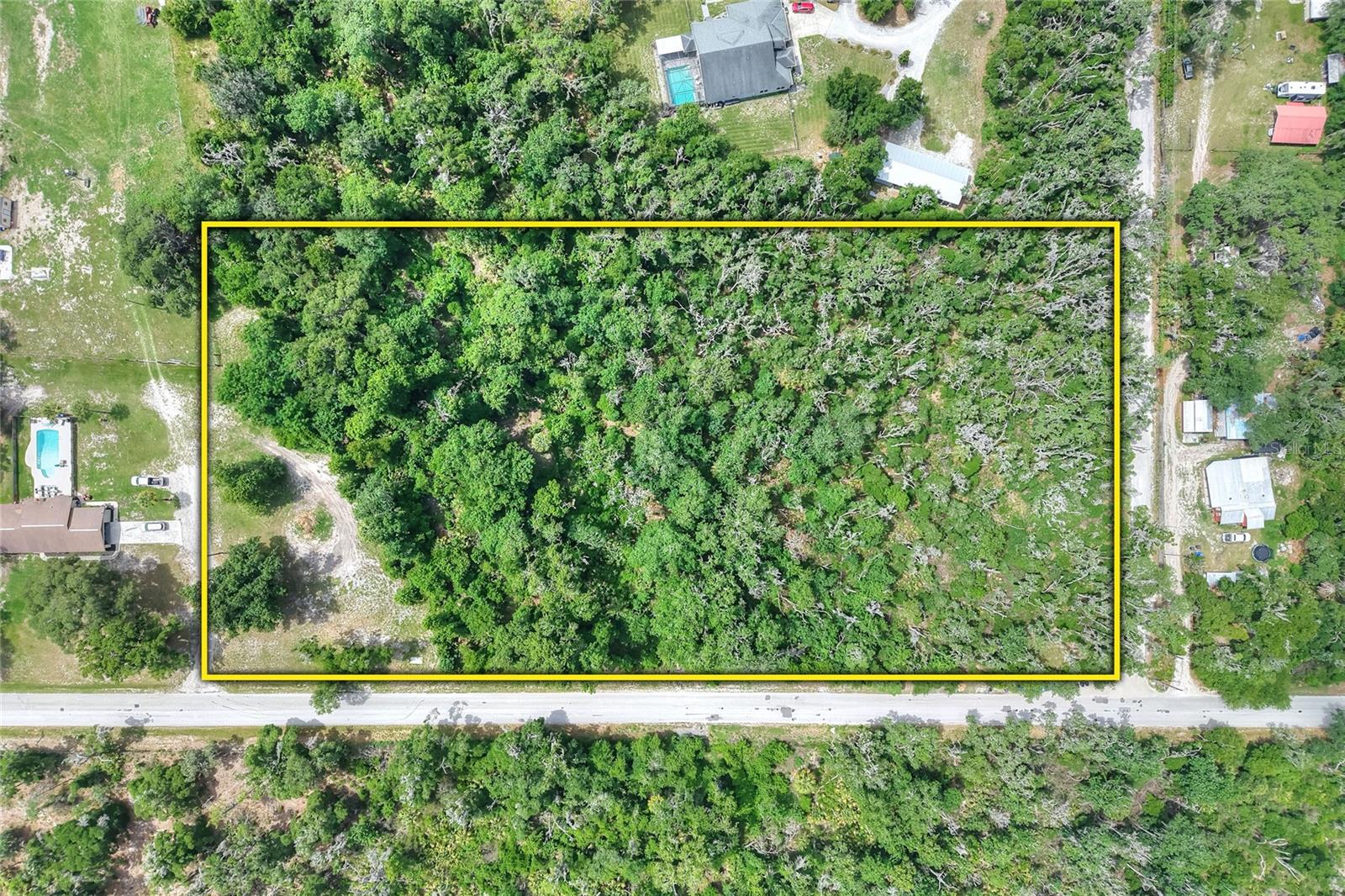 600 Thompson Rd, Lithia, FL 33547