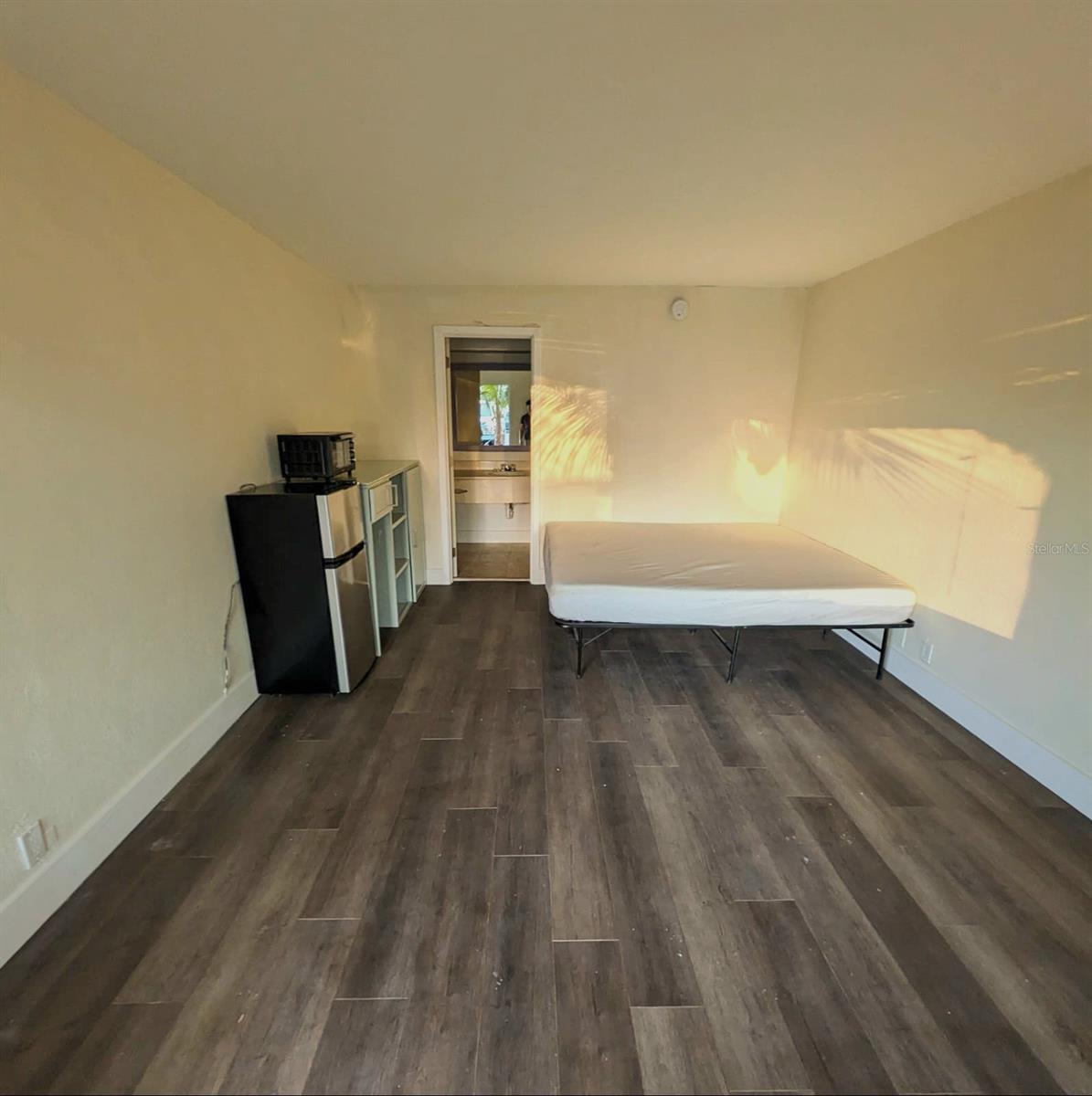 7150 N Tamiami Trl #S503, Sarasota, FL 34243