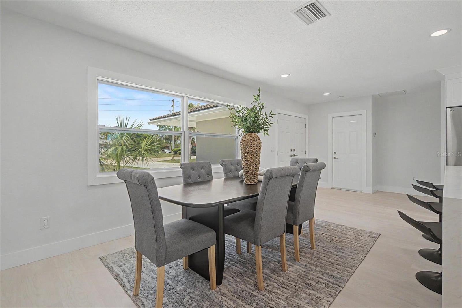 3340 Floramar Ter, New Port Richey, FL 34652