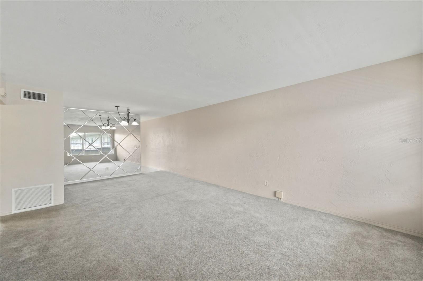 2462 Brazilia Dr #70, Clearwater, FL 33763