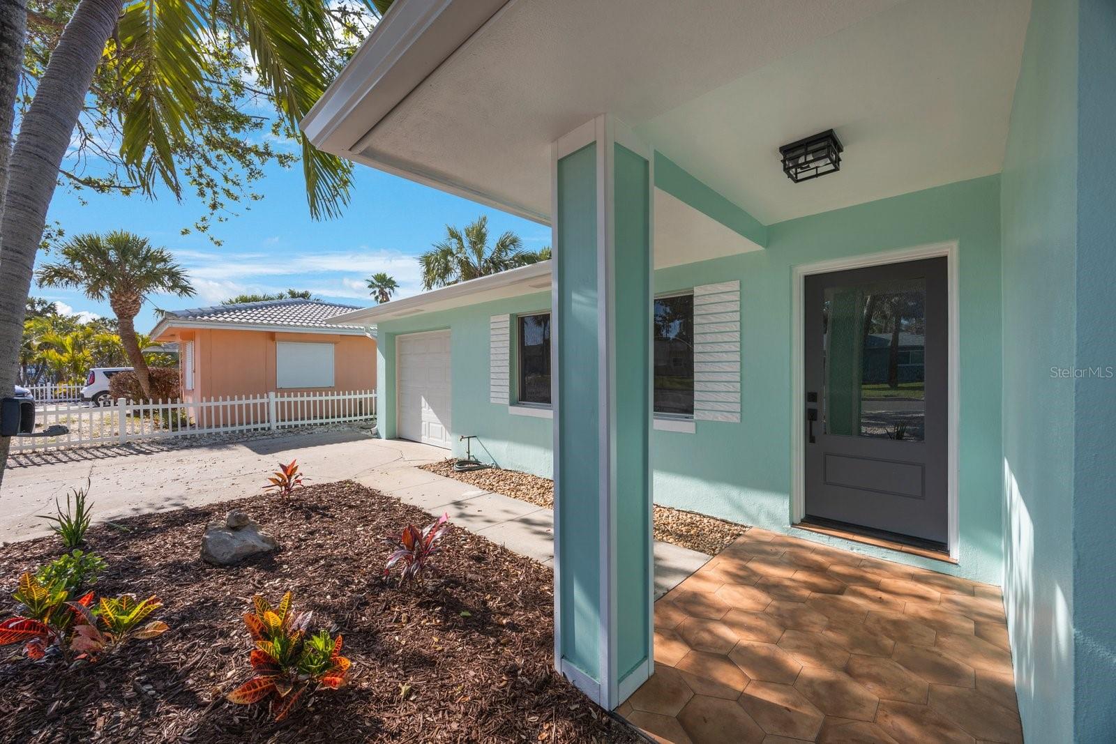 280 41st Ave, St Pete Beach, FL 33706