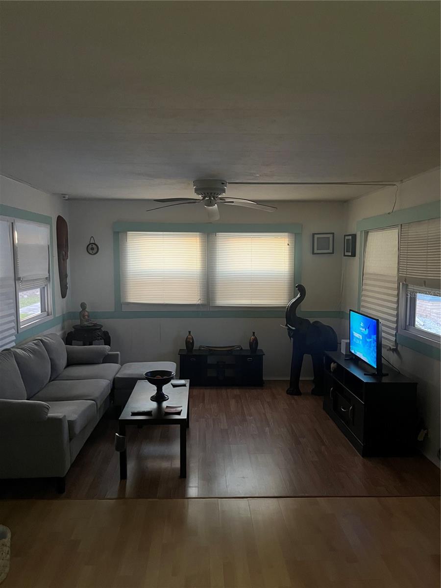 34188 Canal Dr N, Pinellas Park, FL 33781