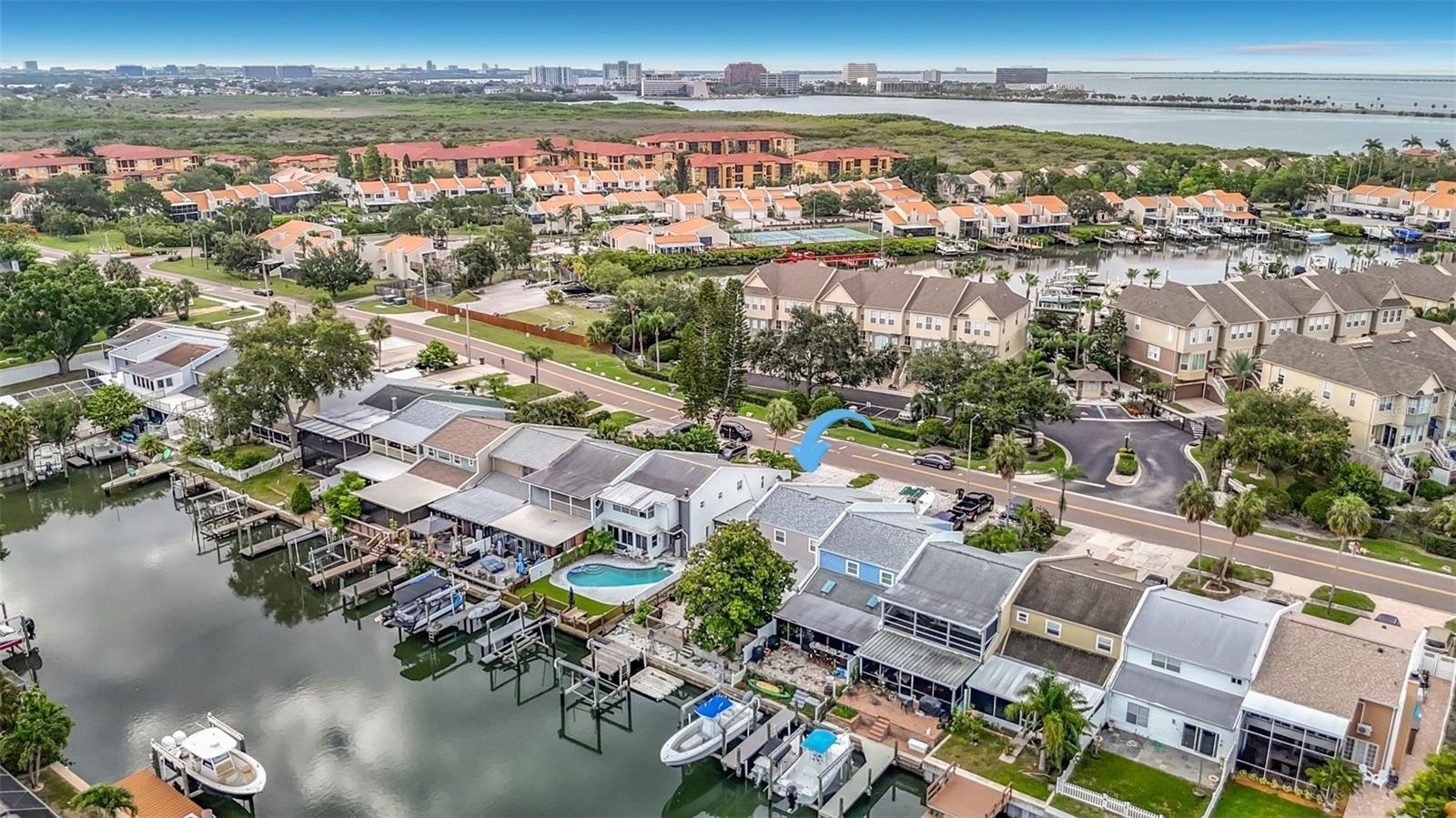8725 Bay Pointe Dr, Tampa, FL 33615
