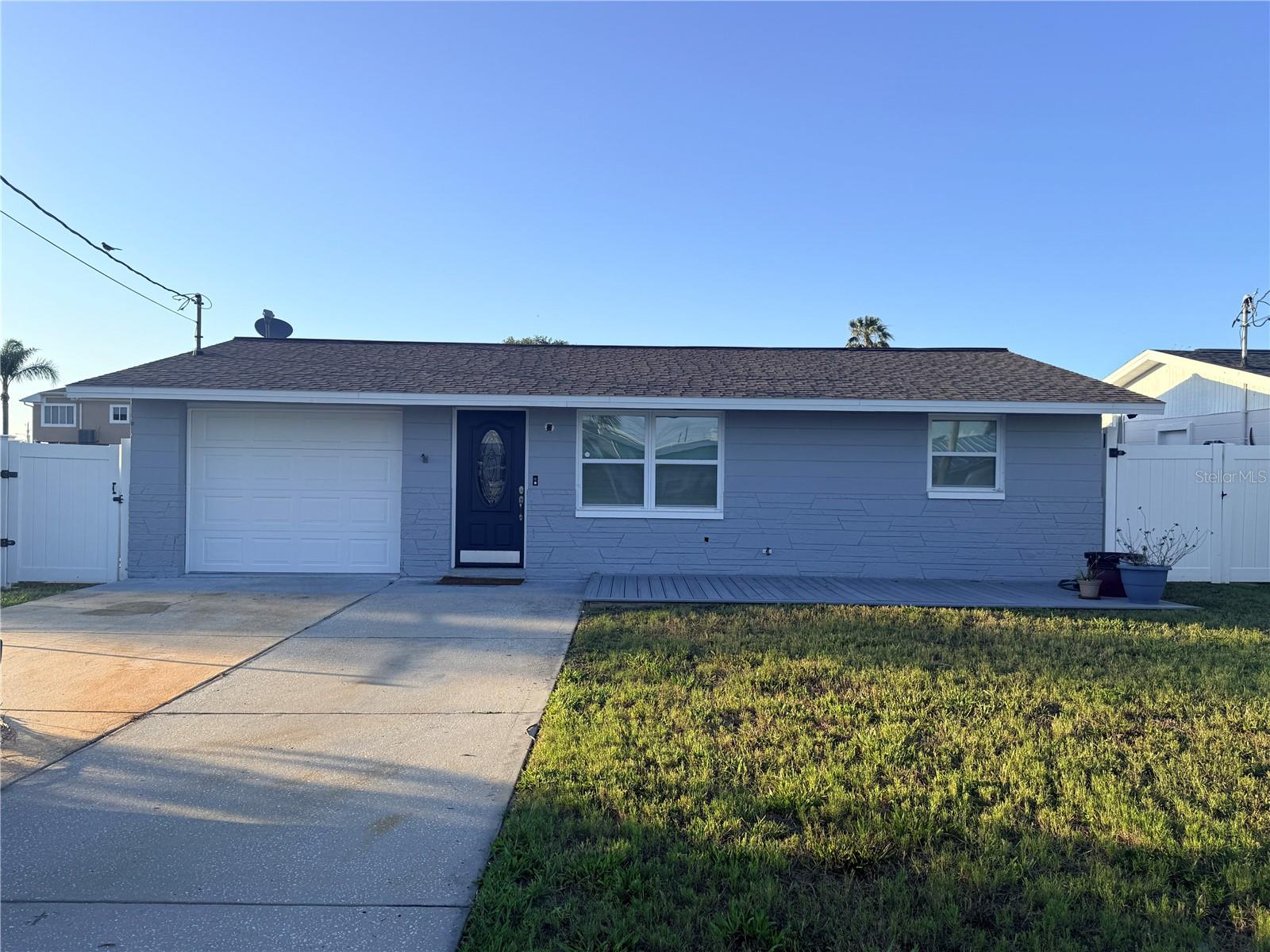 6623 Boatyard Dr, Hudson, FL 34667