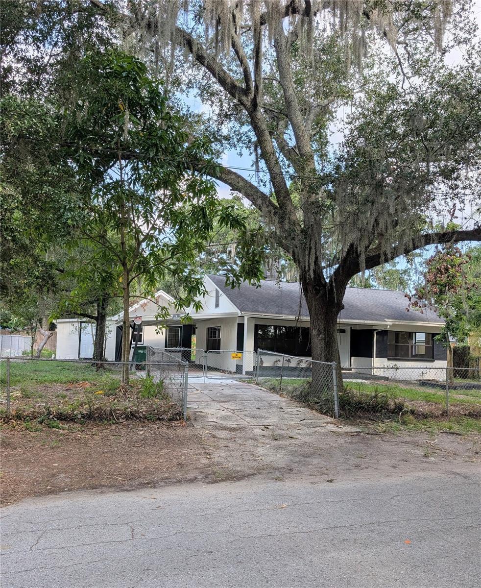 8206 N 19th St, Tampa, FL 33604