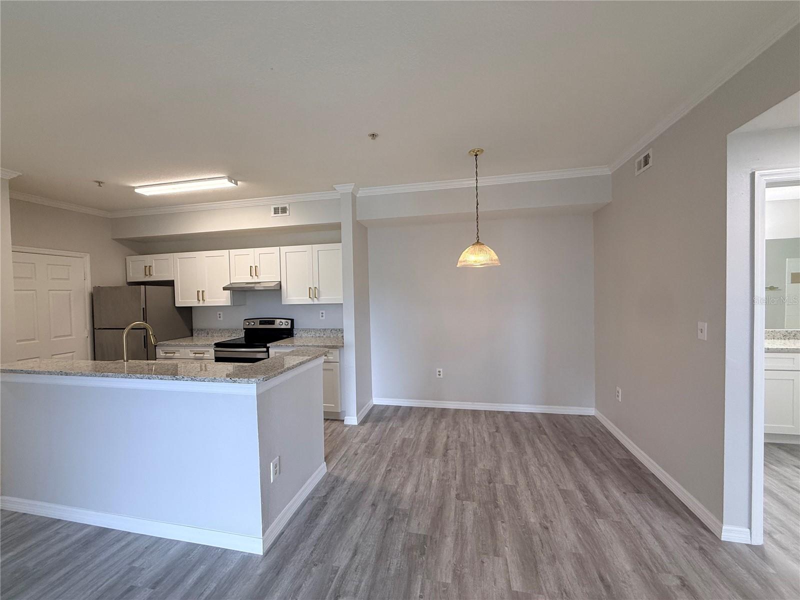 5618 Pinnacle Heights Cir #305, Tampa, FL 33624