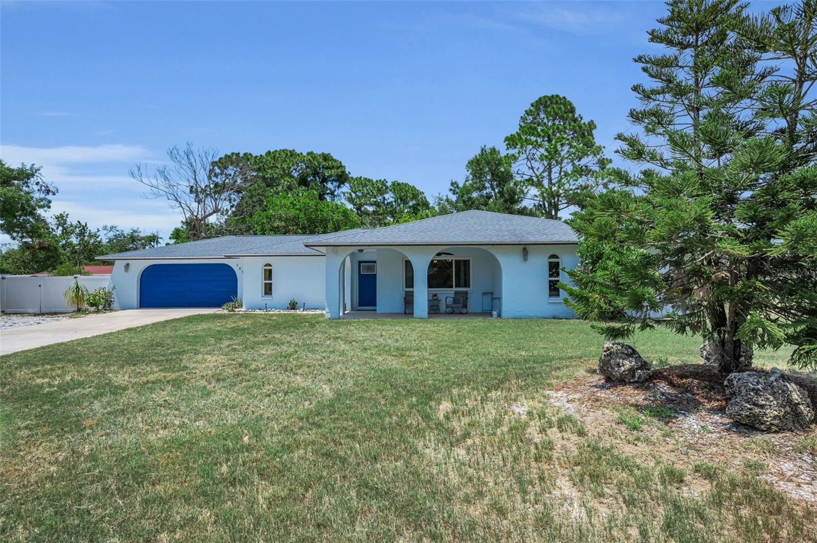 505 Whispering Oak Dr, Tarpon Springs, FL 34689