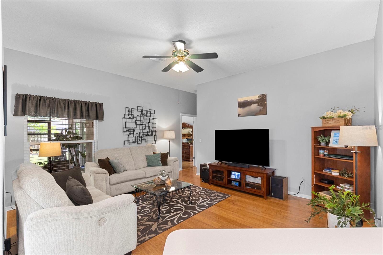 1552 Scotch Pine Dr, Brandon, FL 33511