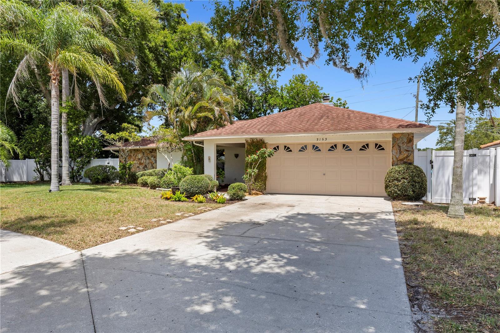 3153 Carlos Dr, Dunedin, FL 34698
