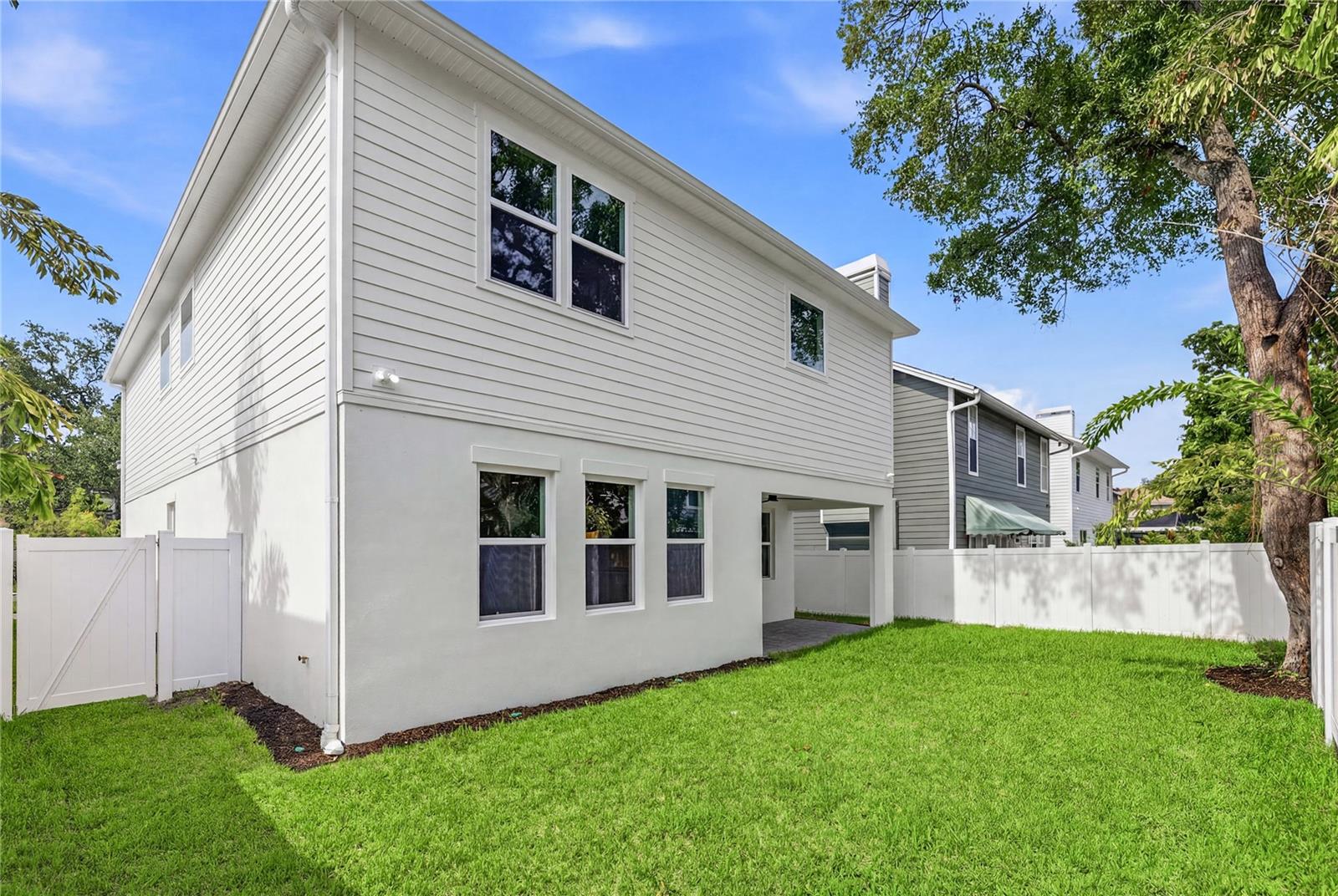 3905 W Tacon St, Tampa, FL 33629