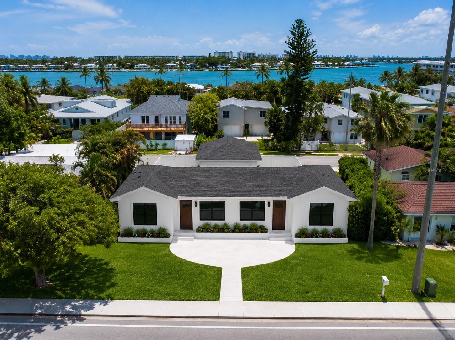 3219 E Debazan Ave, St Pete Beach, FL 33706