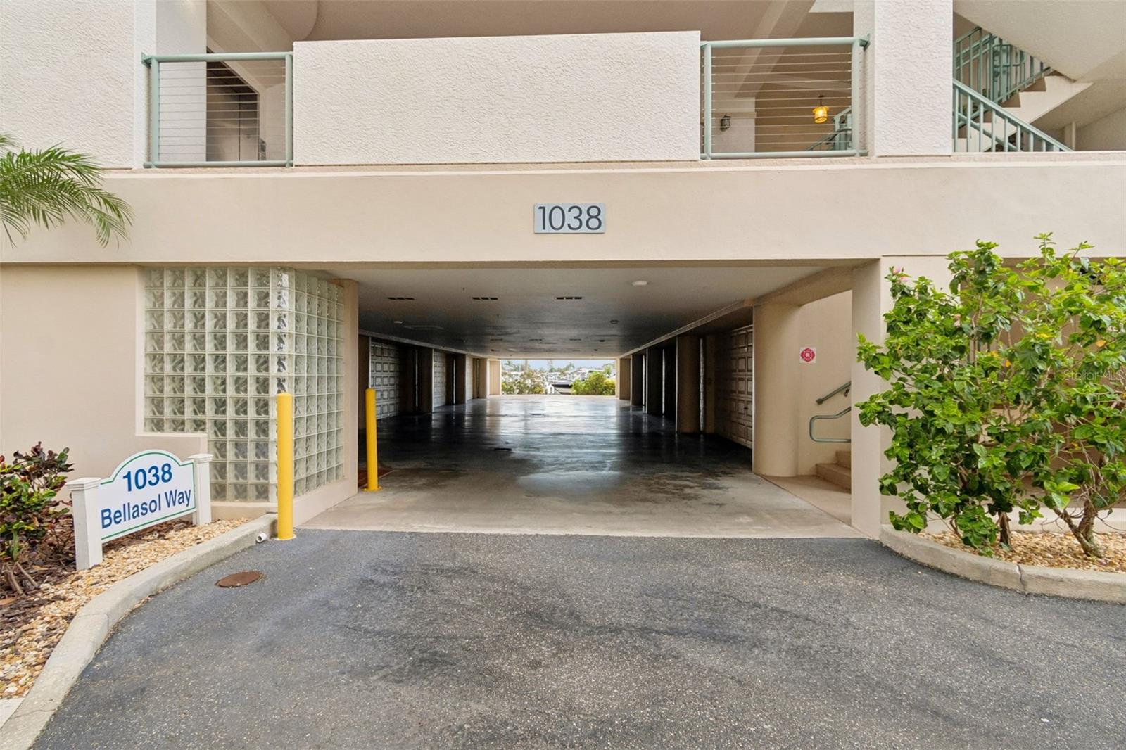 1038 Bellasol Way #403, Apollo Beach, FL 33572