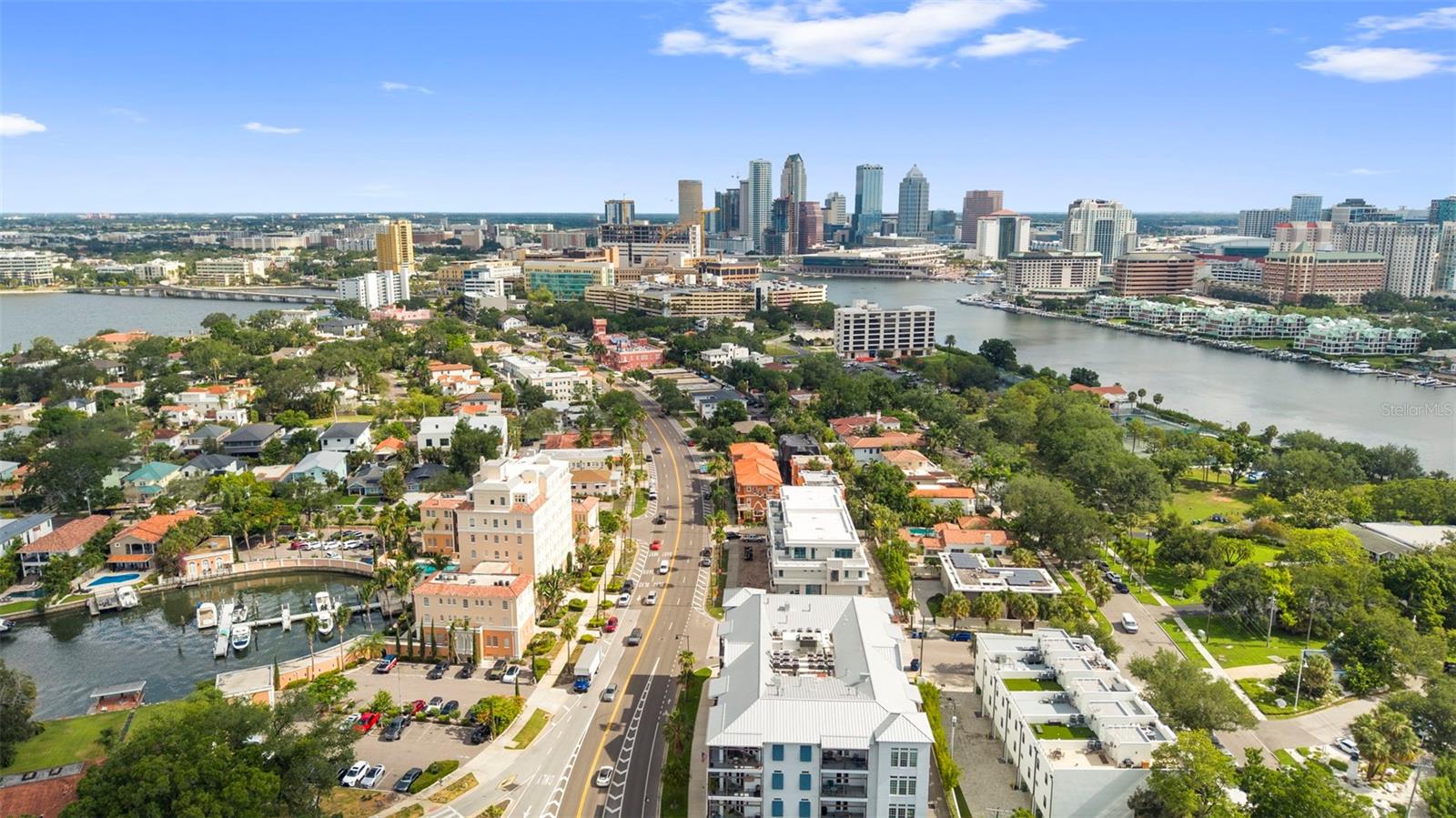 905 Villa Venicia Way, Tampa, FL 33606