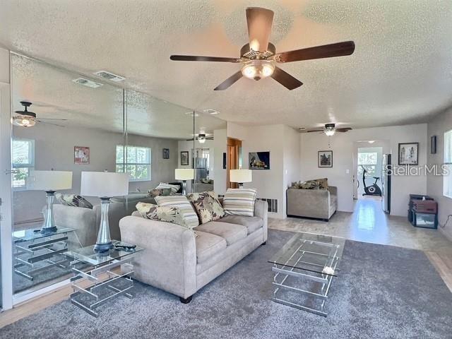5227 81st Ln N #26, St Petersburg, FL 33709