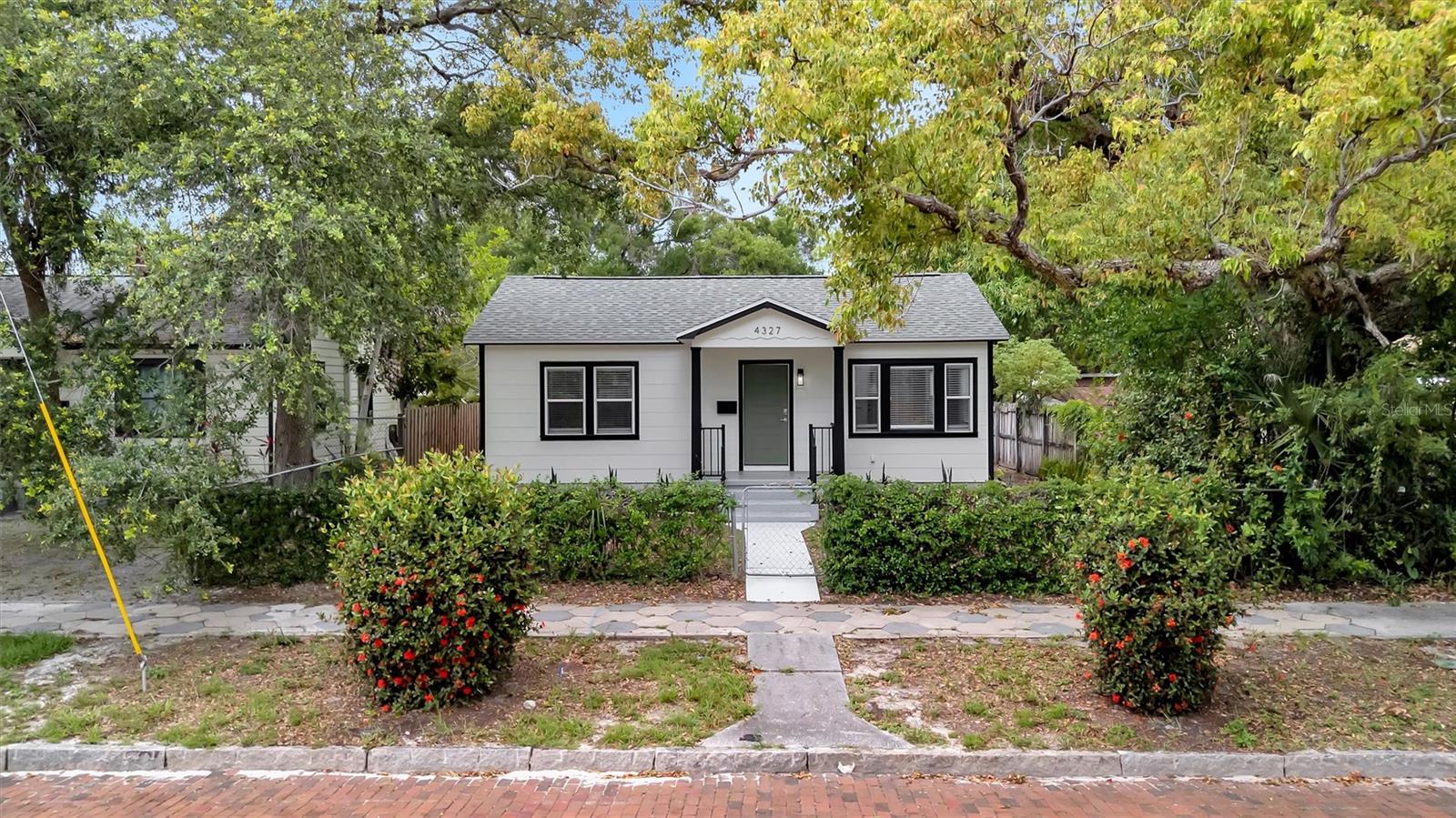 4327 3rd Ave S, St Petersburg, FL 33711