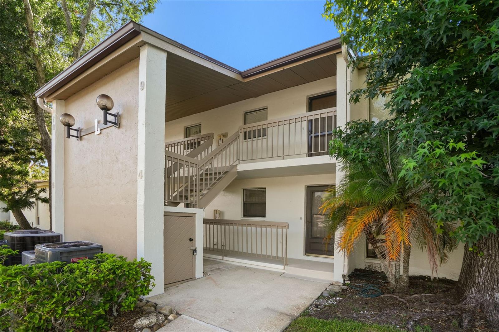 1200 Tarpon Woods Blvd #L4, Palm Harbor, FL 34685