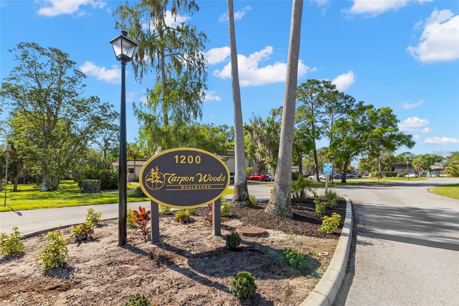 1200 Tarpon Woods Blvd #L4, Palm Harbor, FL 34685