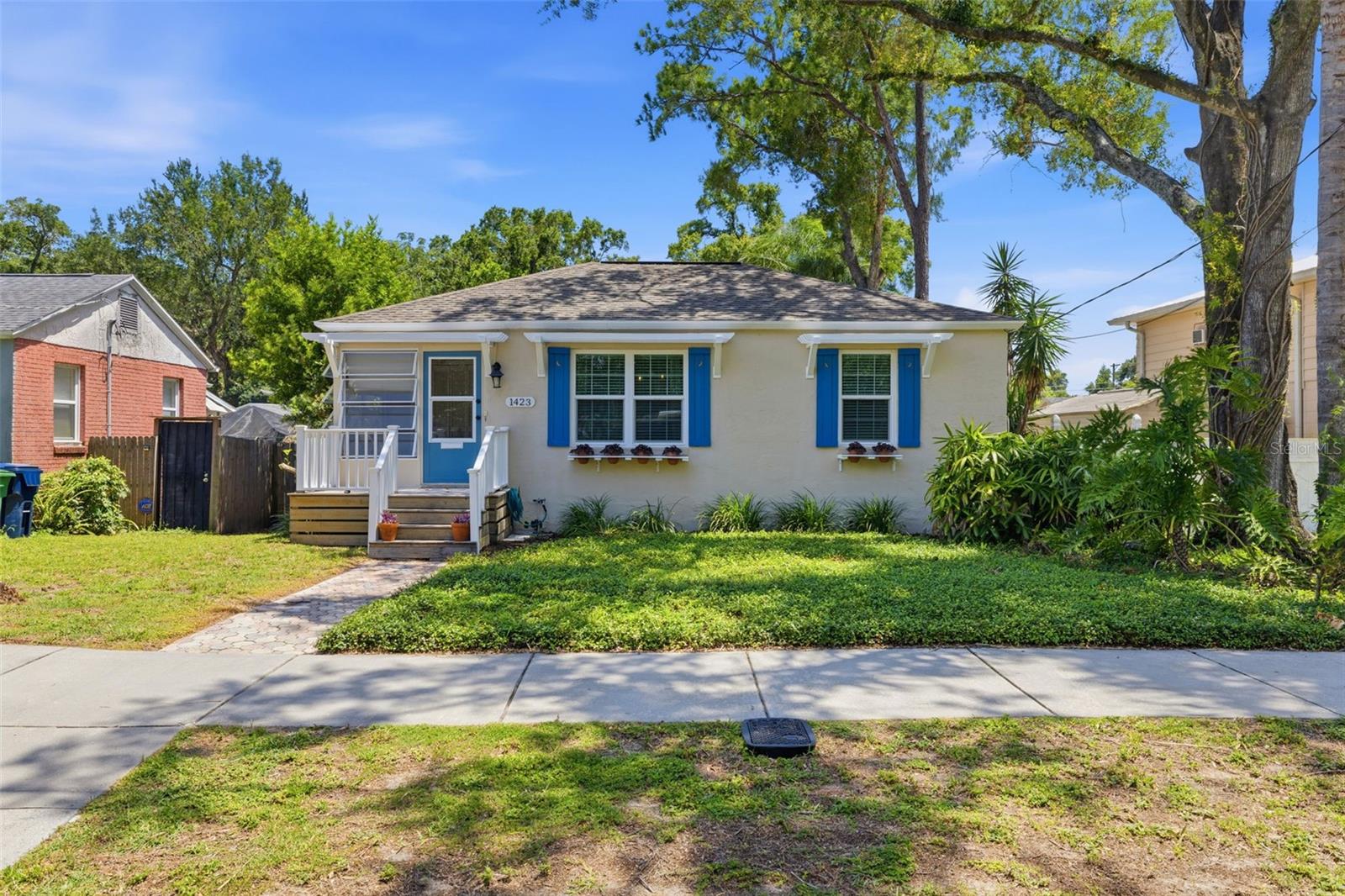 1423 E Henry Ave, Tampa, FL 33604