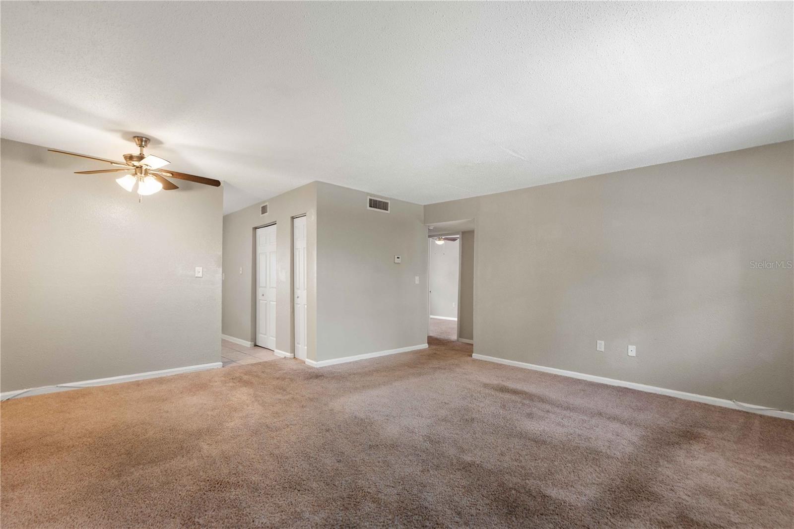 204 Pine Tulip Ct #201, Tampa, FL 33612