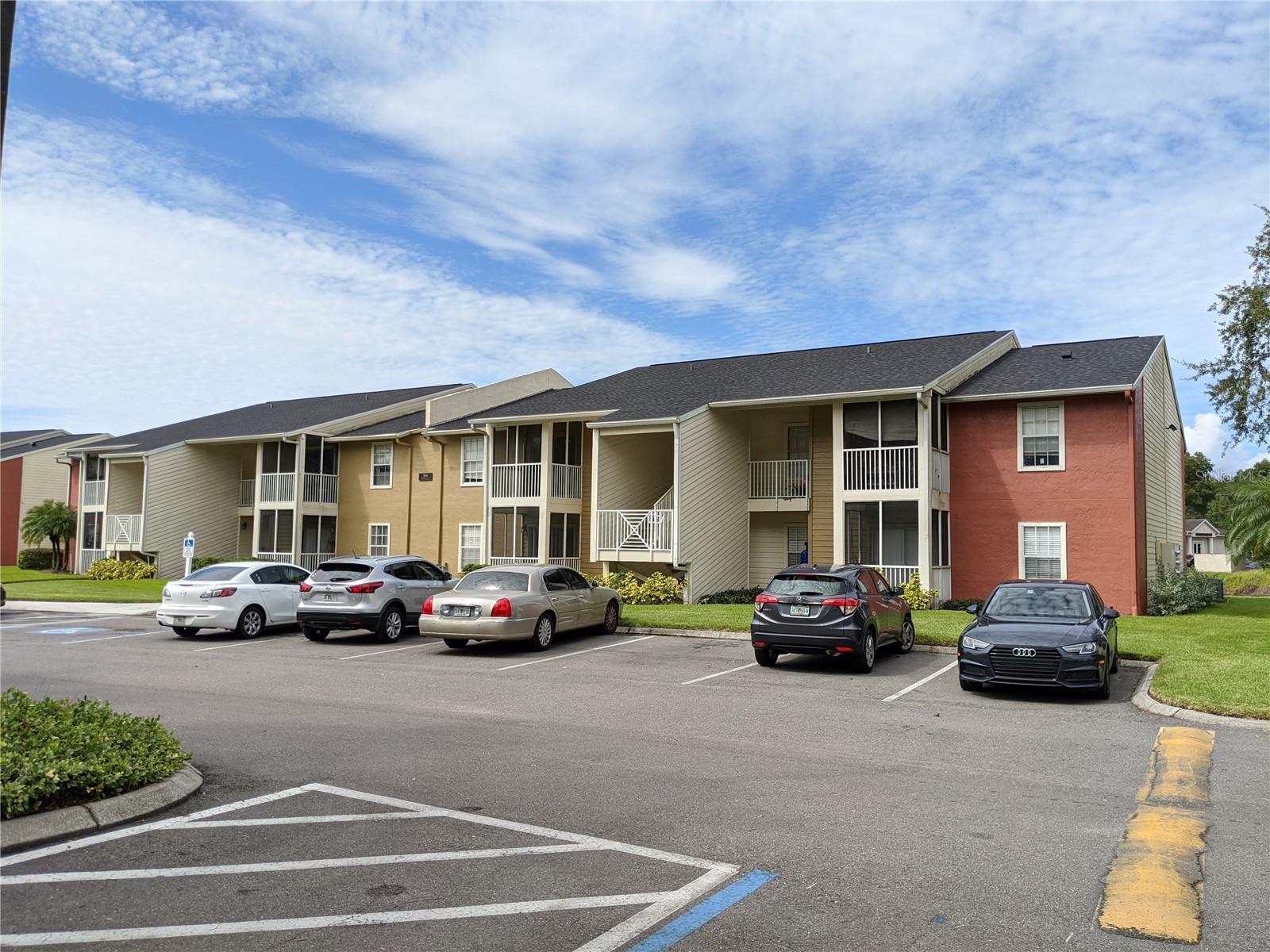 209 Lake Brook Cir #103, Brandon, FL 33511