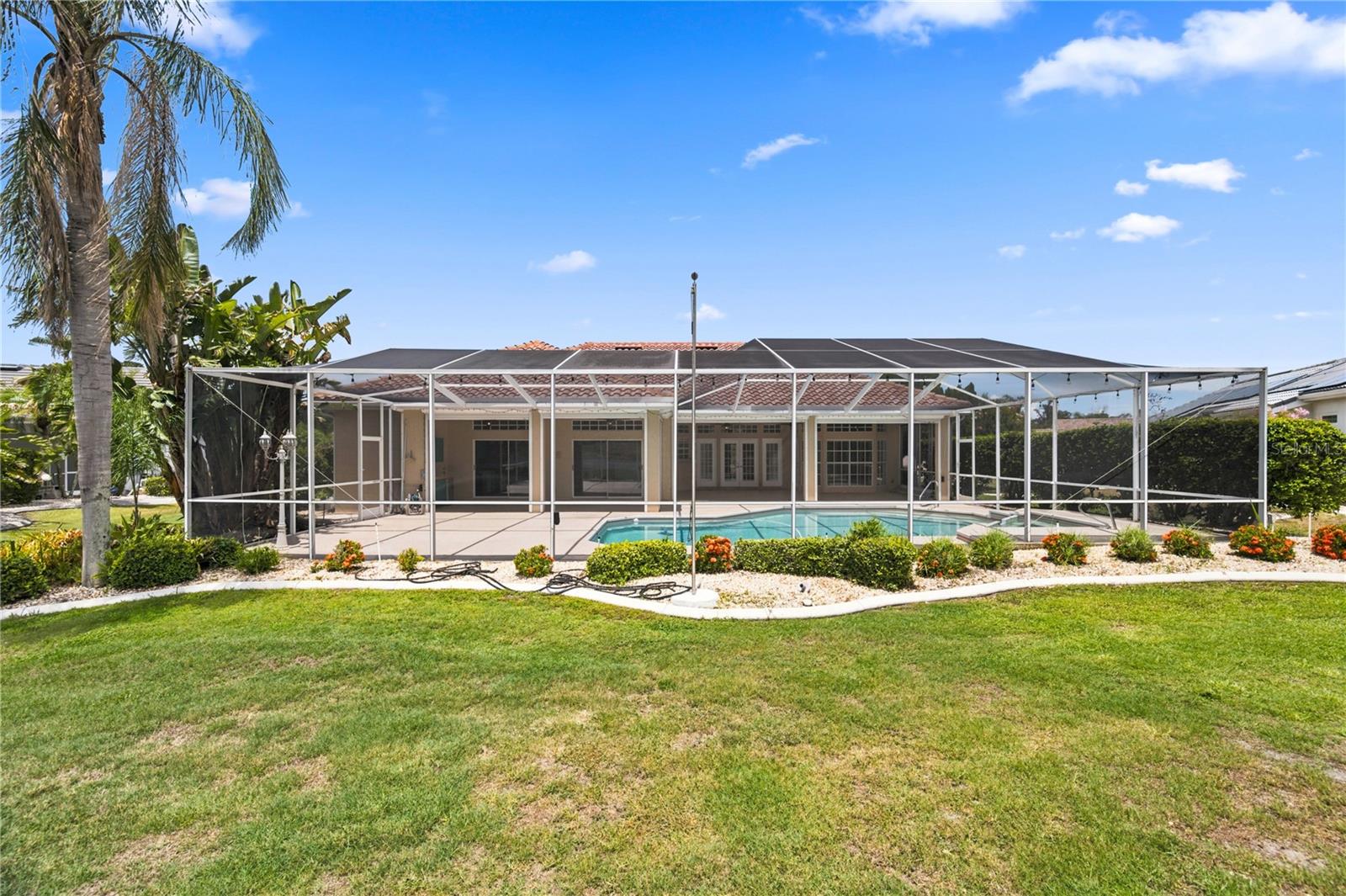 2116 Platinum Dr, Sun City Center, FL 33573