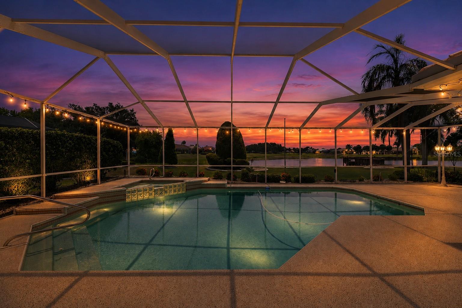 2116 Platinum Dr, Sun City Center, FL 33573