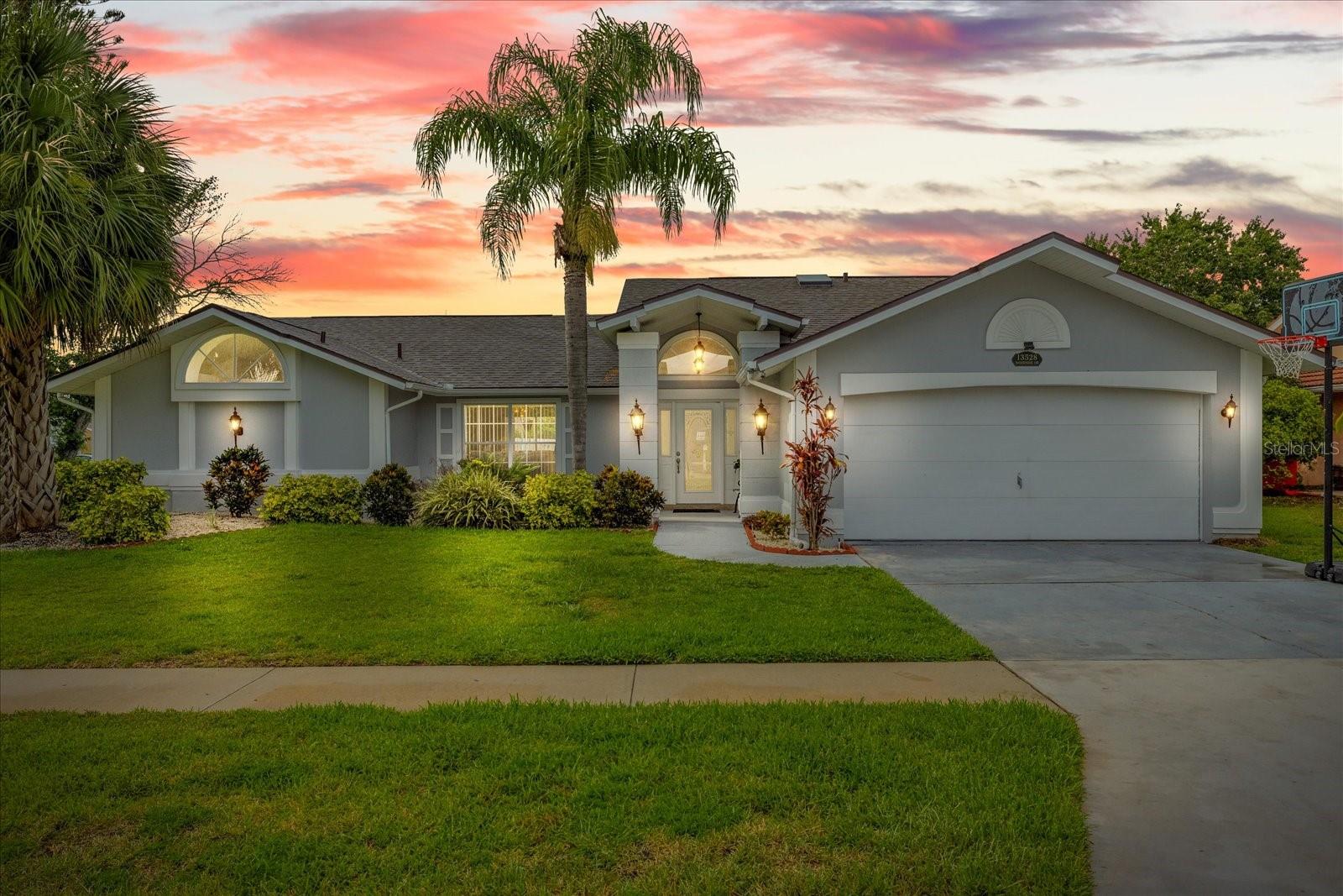 13528 Woodside Dr, Hudson, FL 34667