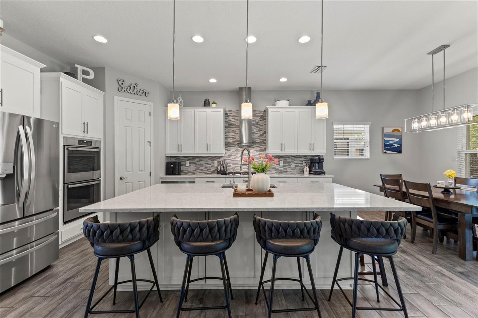6334 Knob Tree Dr, Lithia, FL 33547