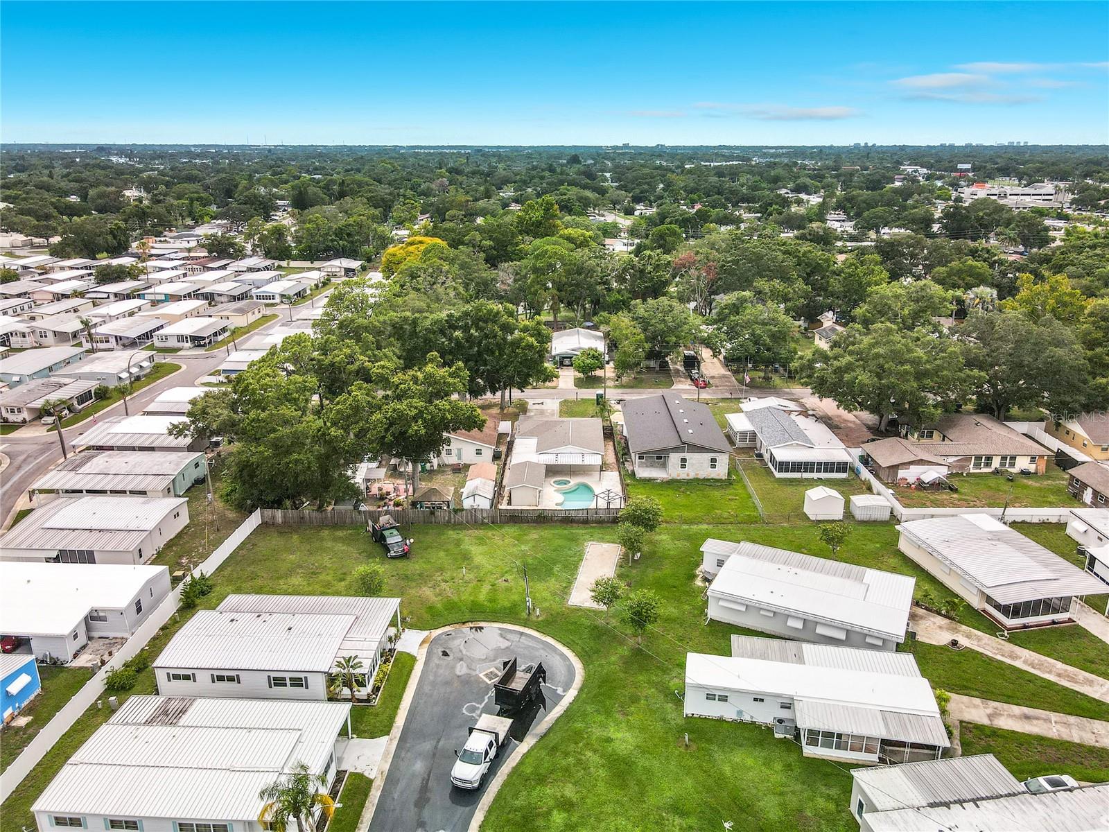 381 69th St N, Clearwater, FL 33764