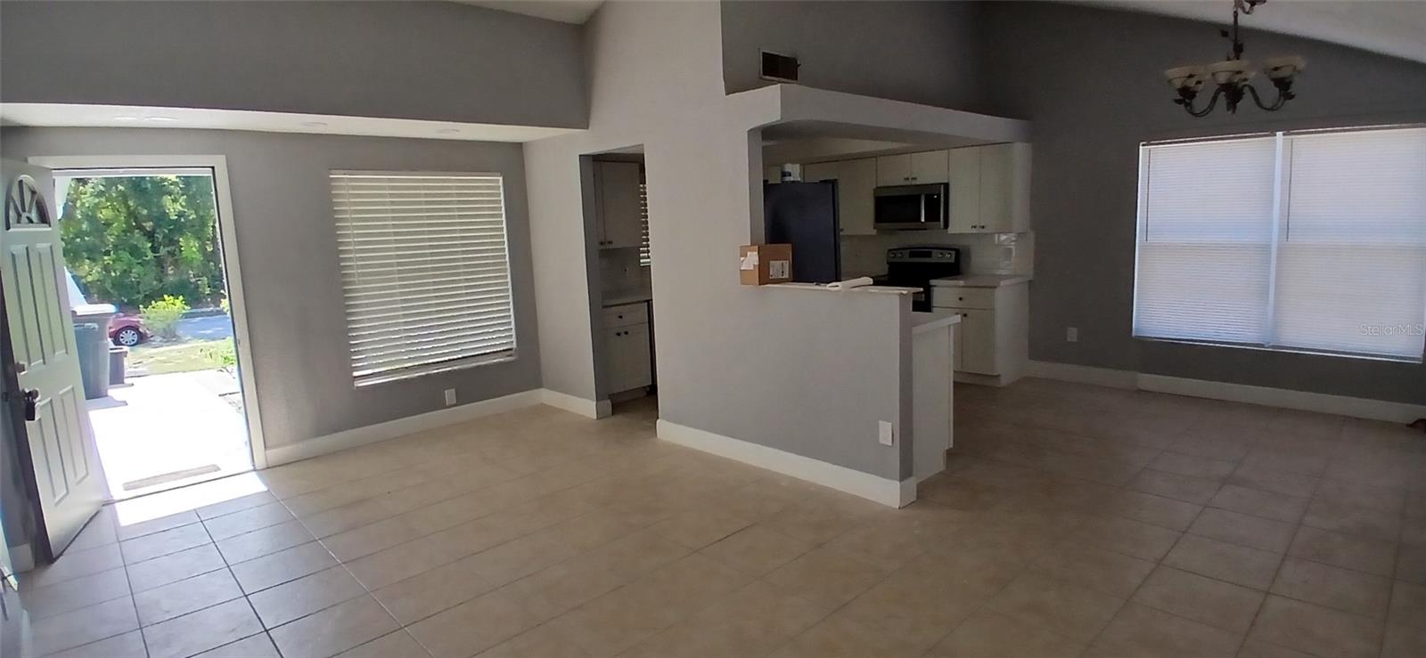 1019 Peninsula Rd, Tarpon Springs, FL 34689