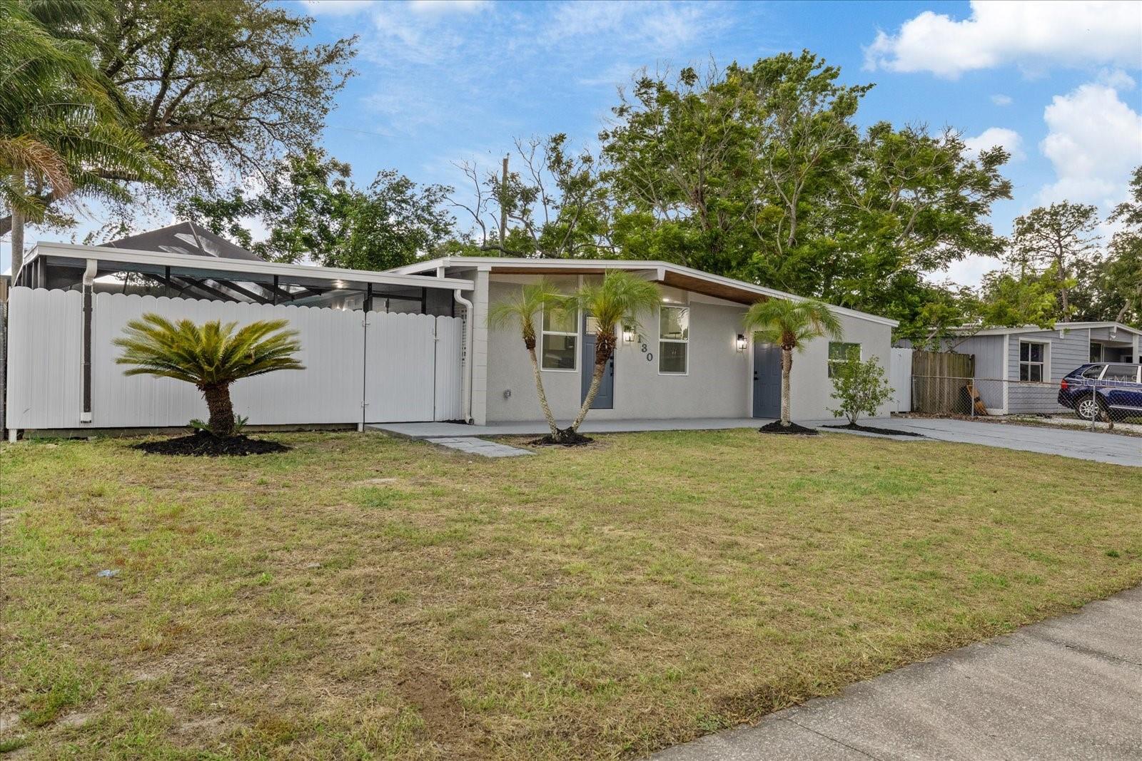 1130 Dogwood Ave, Tampa, FL 33613