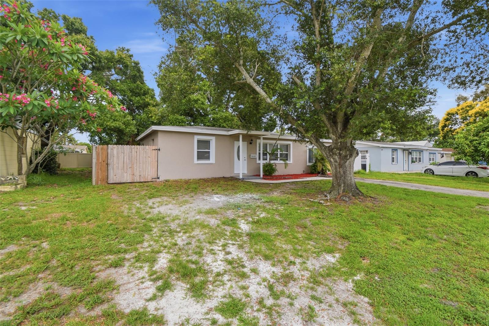 8331 55th St N, Pinellas Park, FL 33781