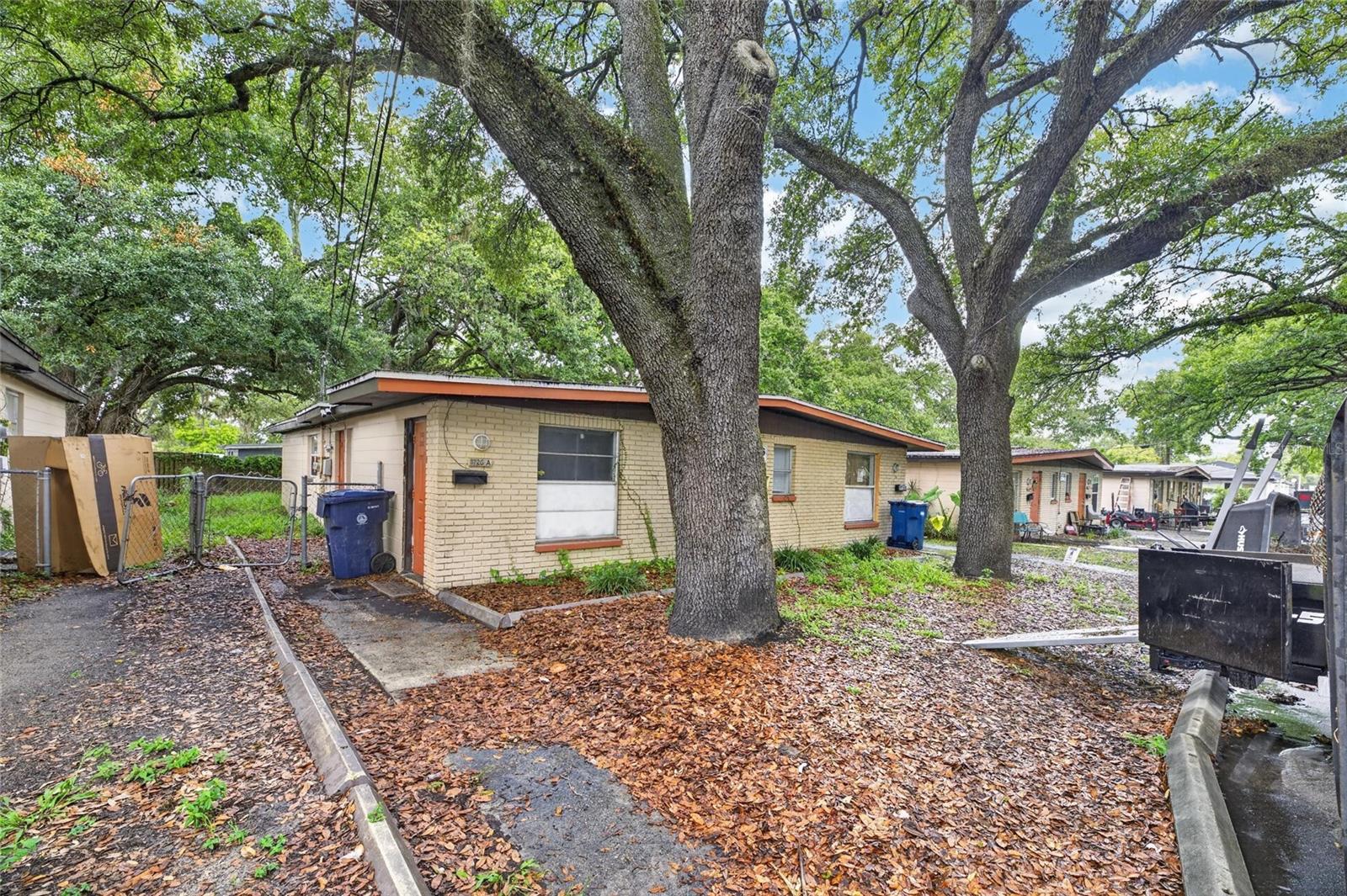 8726 - 8728 N 48th St, Tampa, FL 33617
