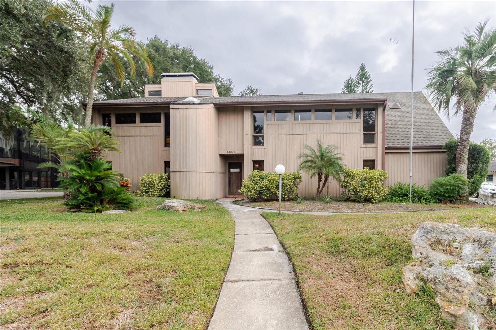 4404 Old Orchard Dr, Tampa, FL 33618