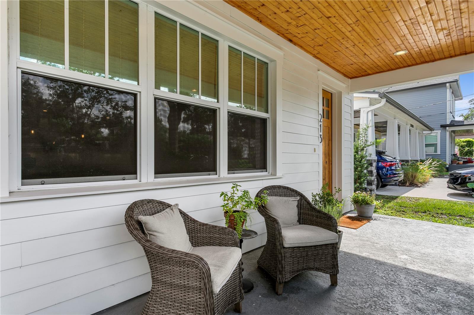 213 W Elm St, Tampa, FL 33604