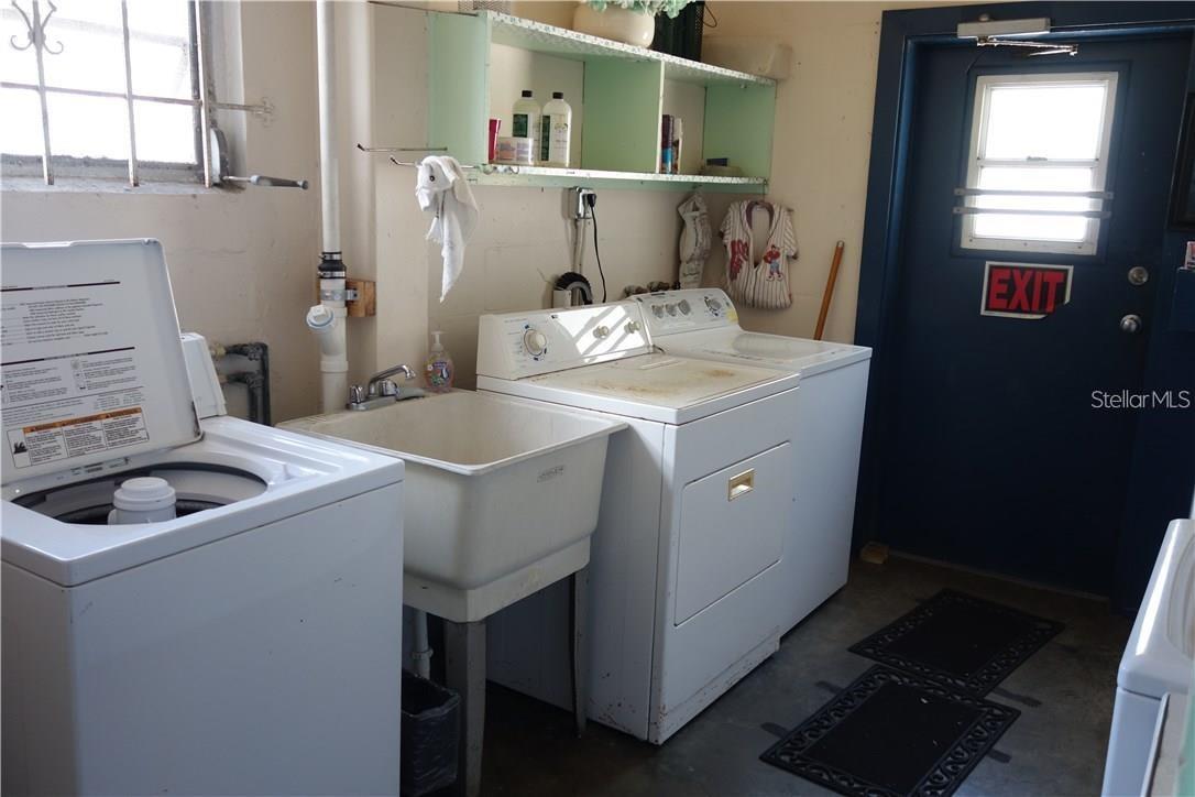 200 N Betty Ln #2E, Clearwater, FL 33755