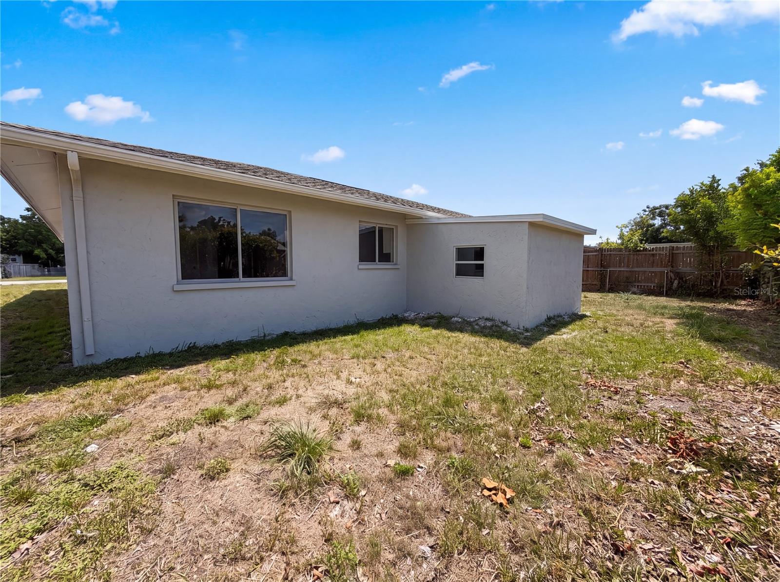 607 33rd Ave E, Bradenton, FL 34208