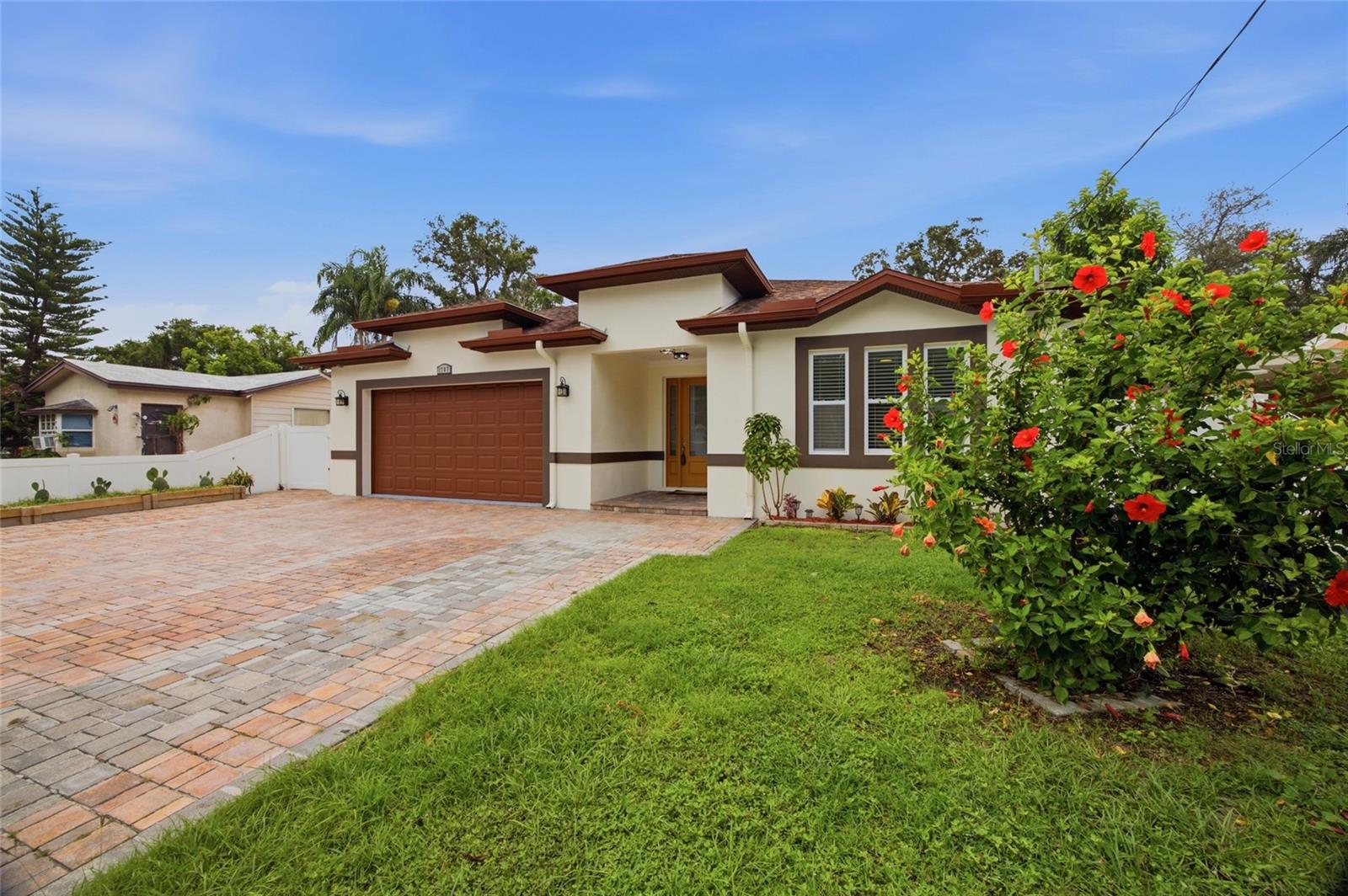 1707 E Emma St, Tampa, FL 33610