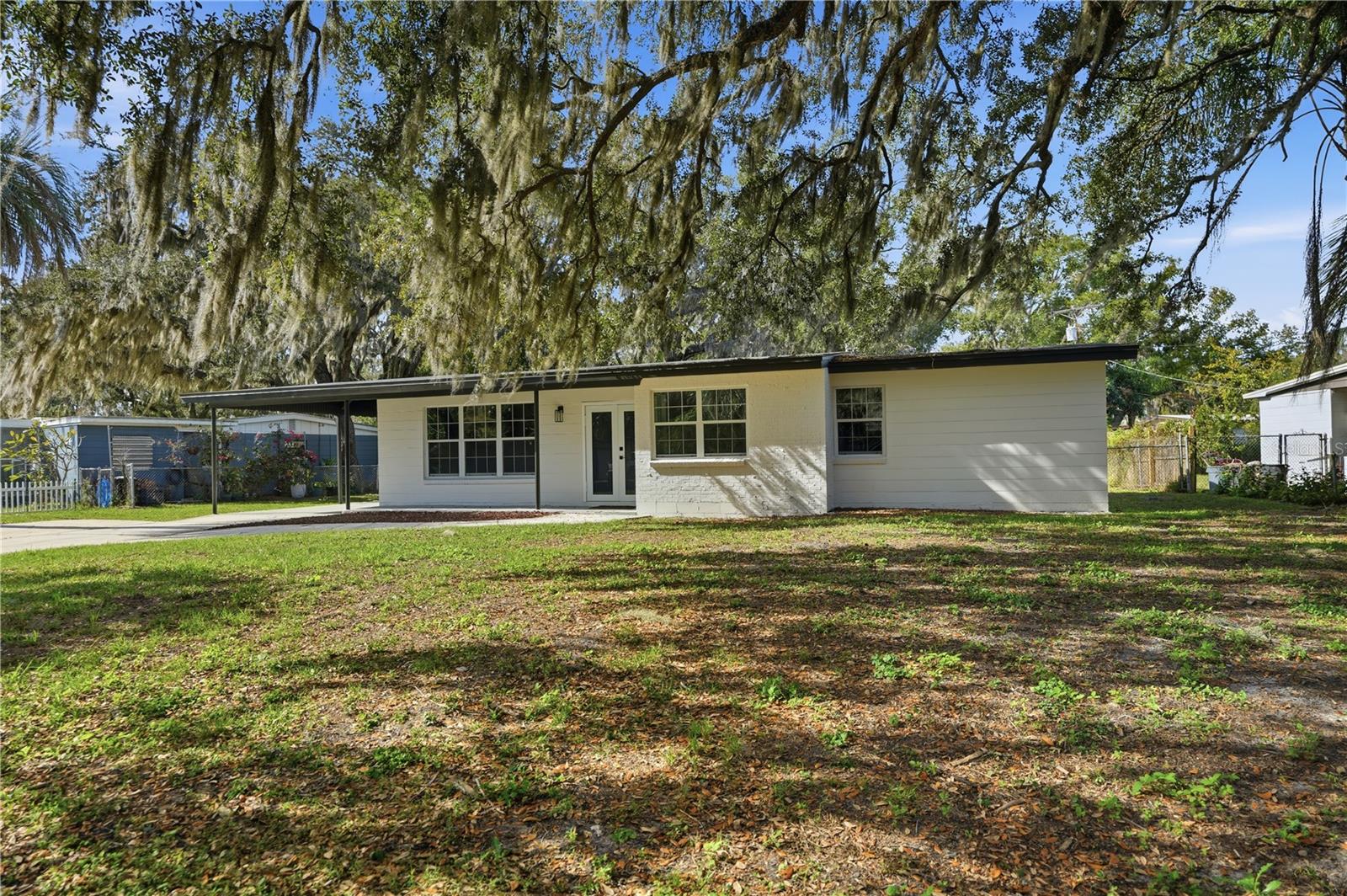 707 Aberdeen Cir, Tampa, FL 33617