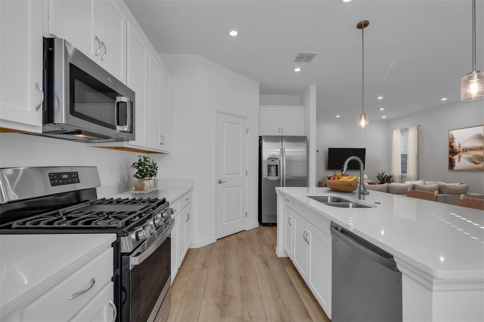 33212 Contentment Way, Wesley Chapel, FL 33543