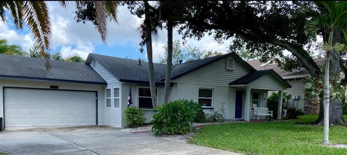 915 Harbor Hill Dr, Safety Harbor, FL 34695