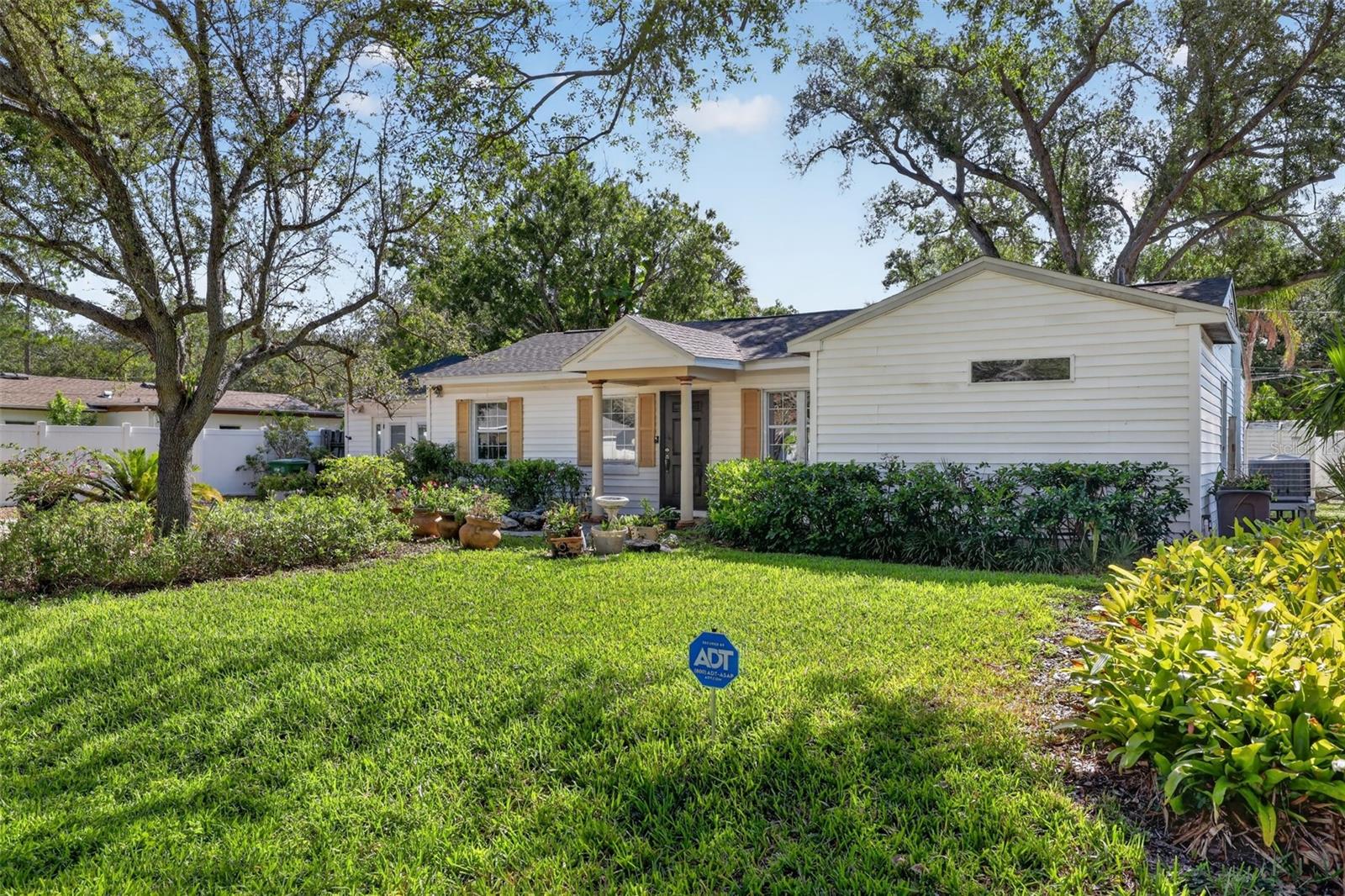 4204 S Renellie Dr, Tampa, FL 33611