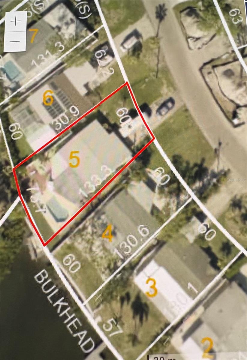 4820 Venetian Blvd NE, St Petersburg, FL 33703