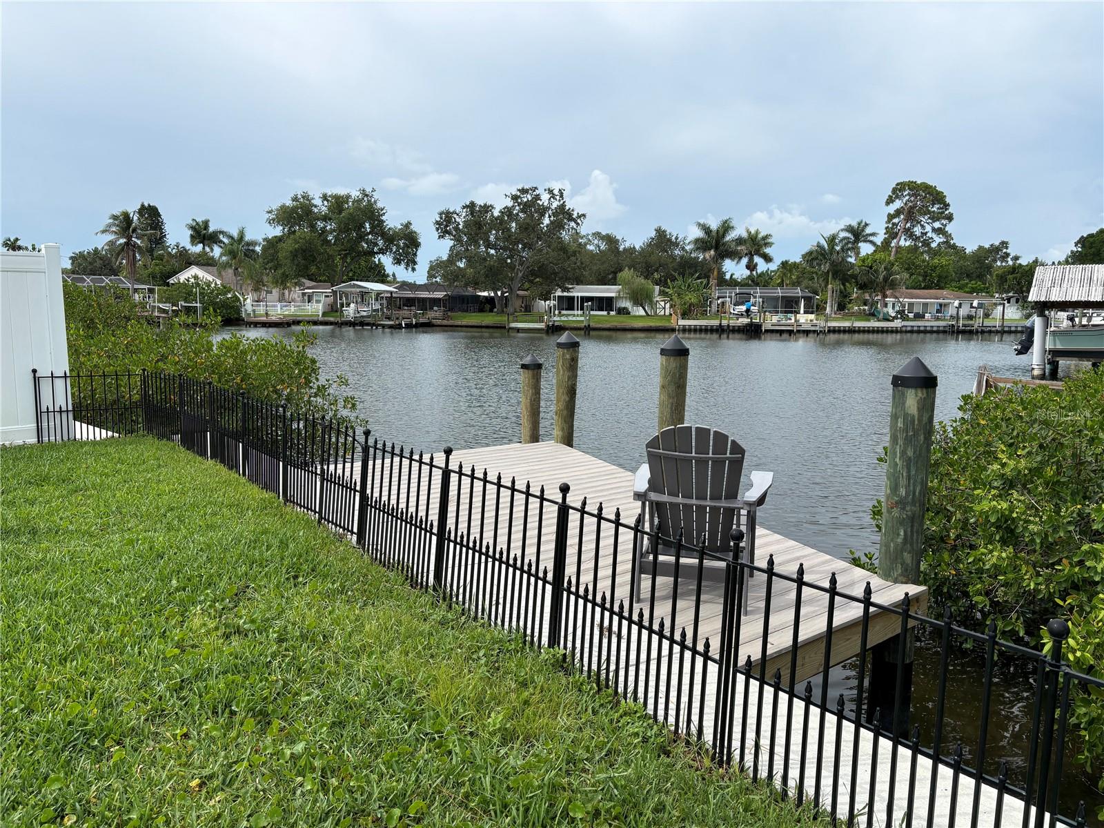 4820 Venetian Blvd NE, St Petersburg, FL 33703