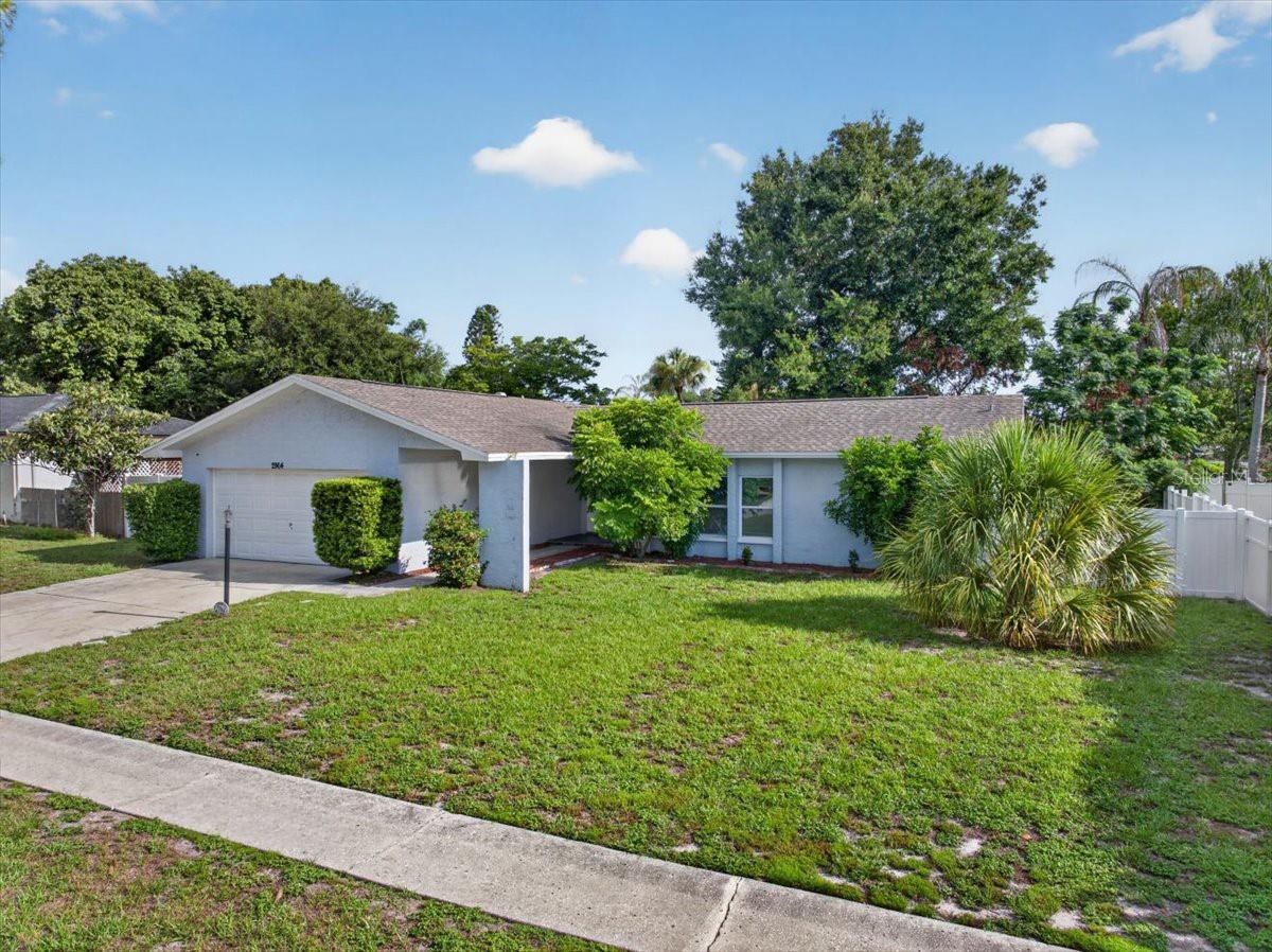 2964 Meadow Oak Dr S, Clearwater, FL 33761
