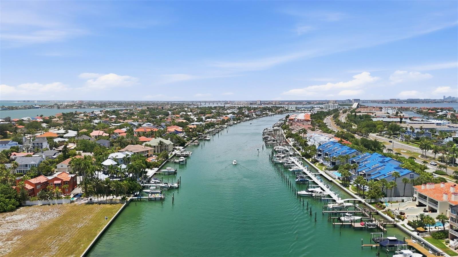 910 Pinellas Bayway S #201, Tierra Verde, FL 33715