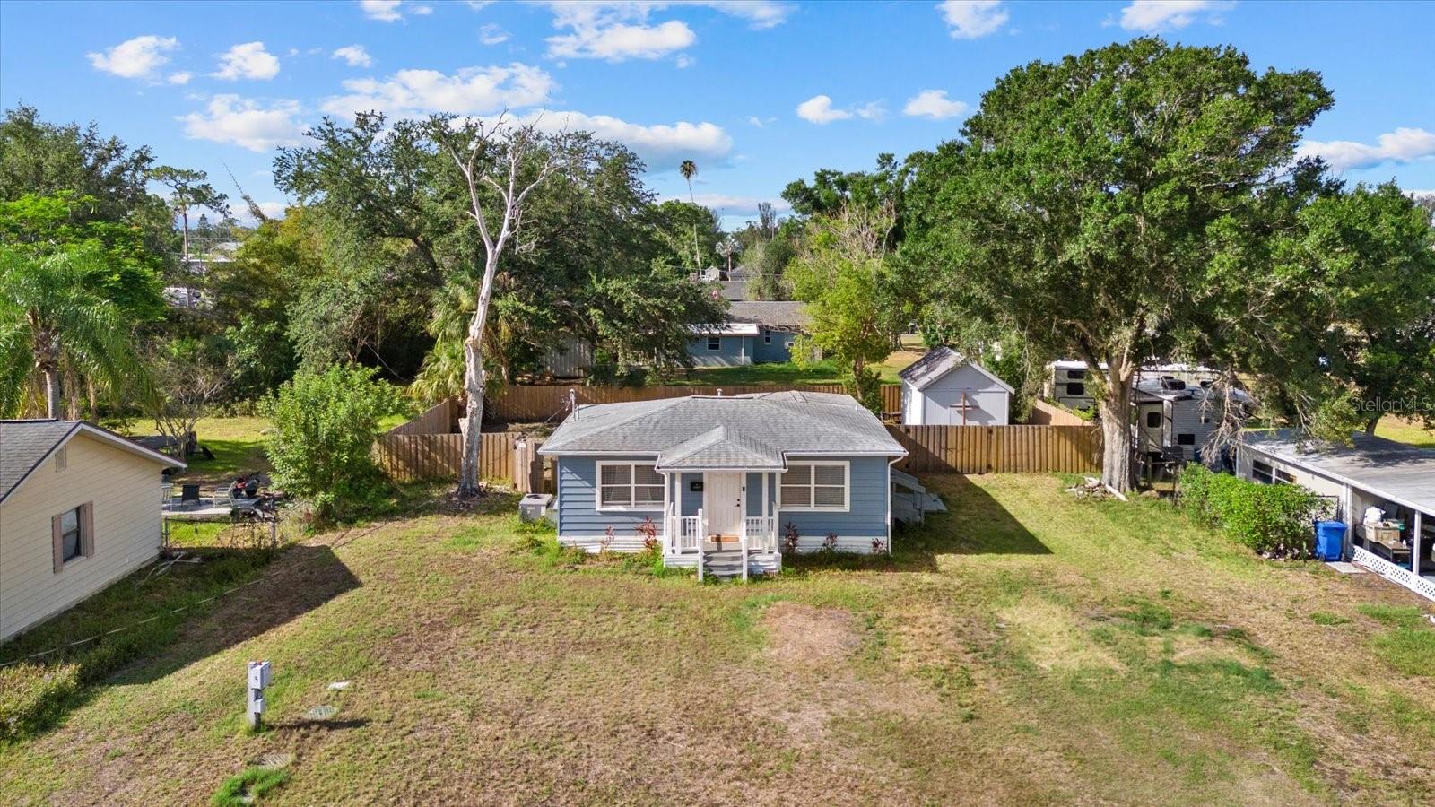 204 6th Ave NW, Ruskin, FL 33570