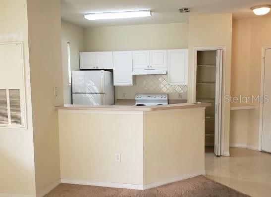 18001 Richmond Place Dr #525, Tampa, FL 33647