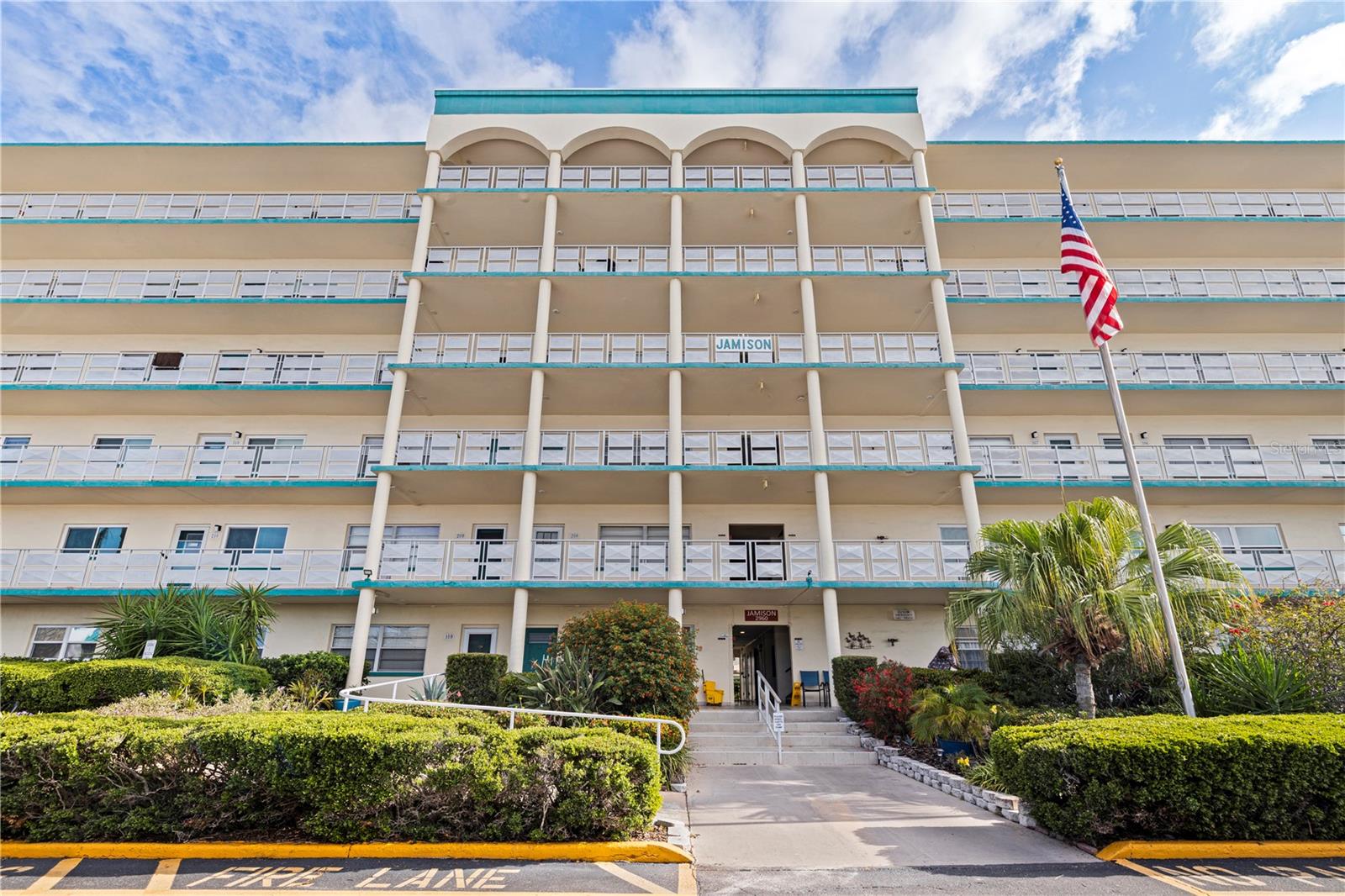 2960 59th St S #511, St Petersburg, FL 33707