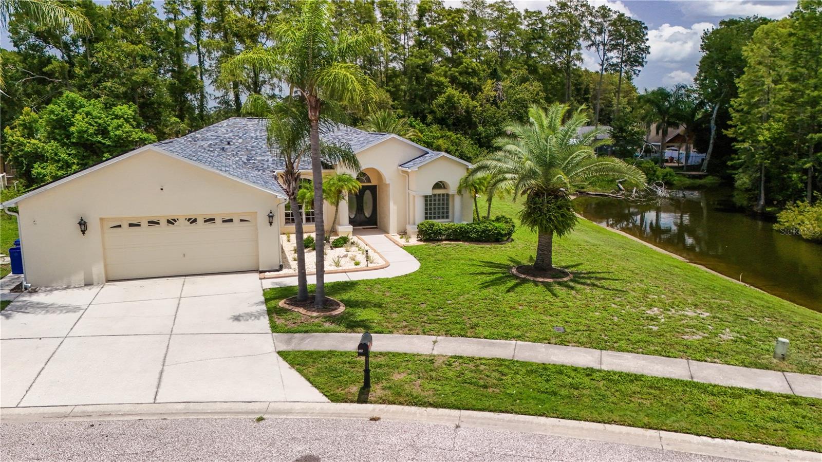 8153 Baytree Dr, New Port Richey, FL 34653